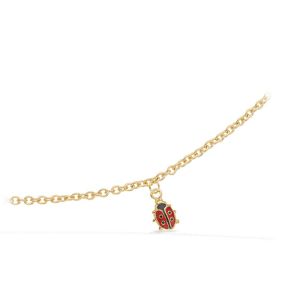 Scrouples - Girls børnearmbånd i forgyldt sølv med mariehøne. På kæden er et lille fast detaljeret mariehøne vedhæng, udsmykket med sort og rød emalje. 672202.